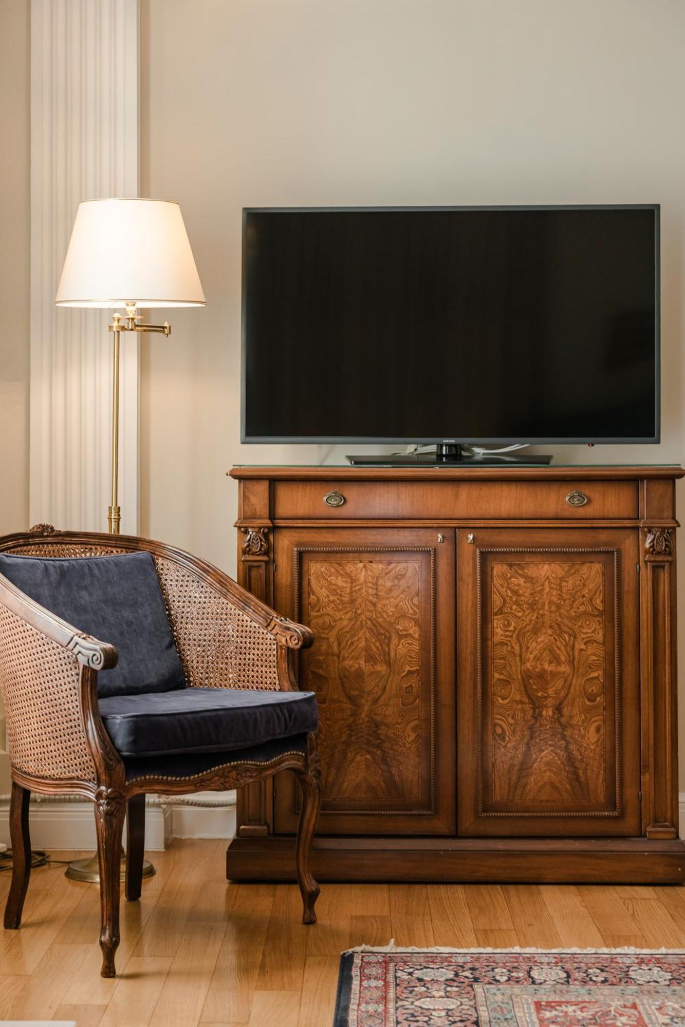 Noble Suites أثينا المظهر الخارجي الصورة