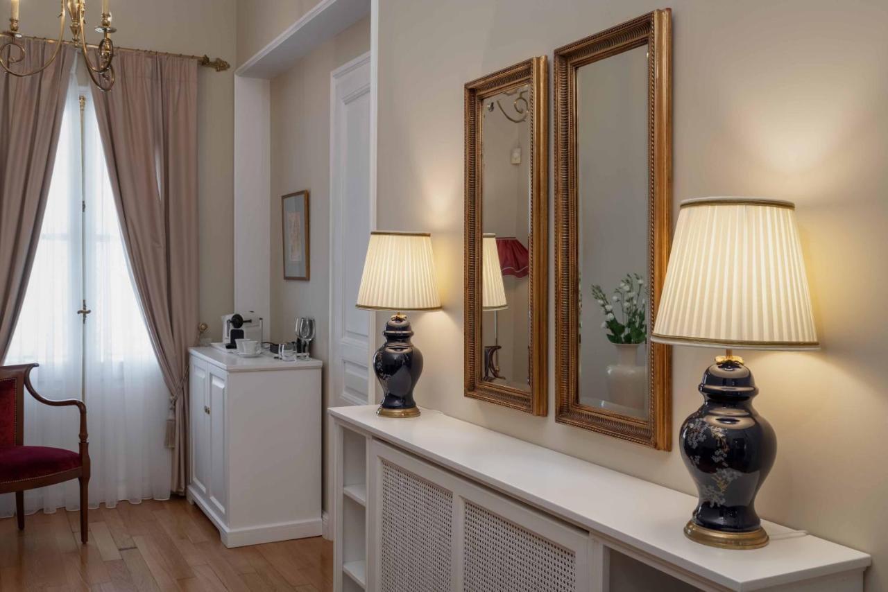 Noble Suites أثينا المظهر الخارجي الصورة
